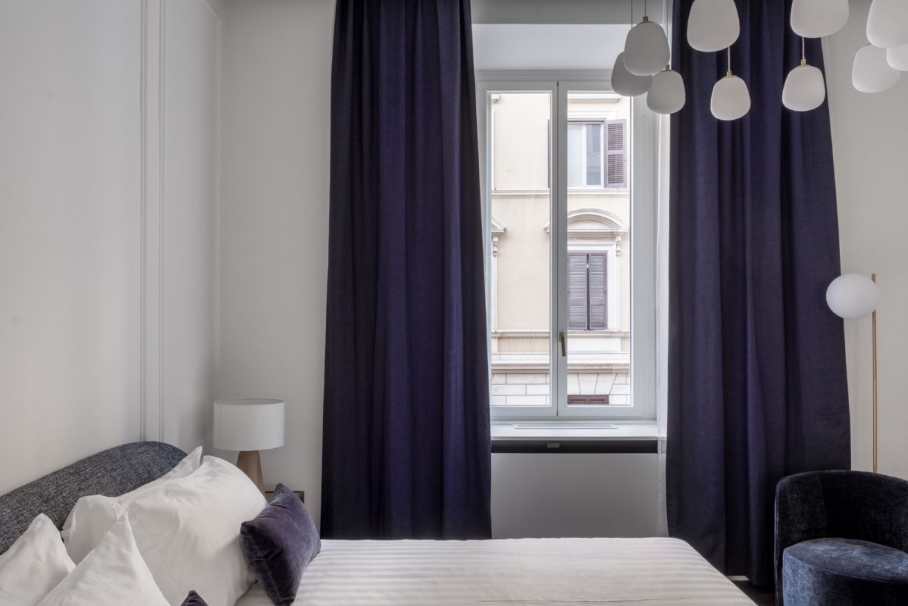 Golden House Rienzo — Golden House Roma